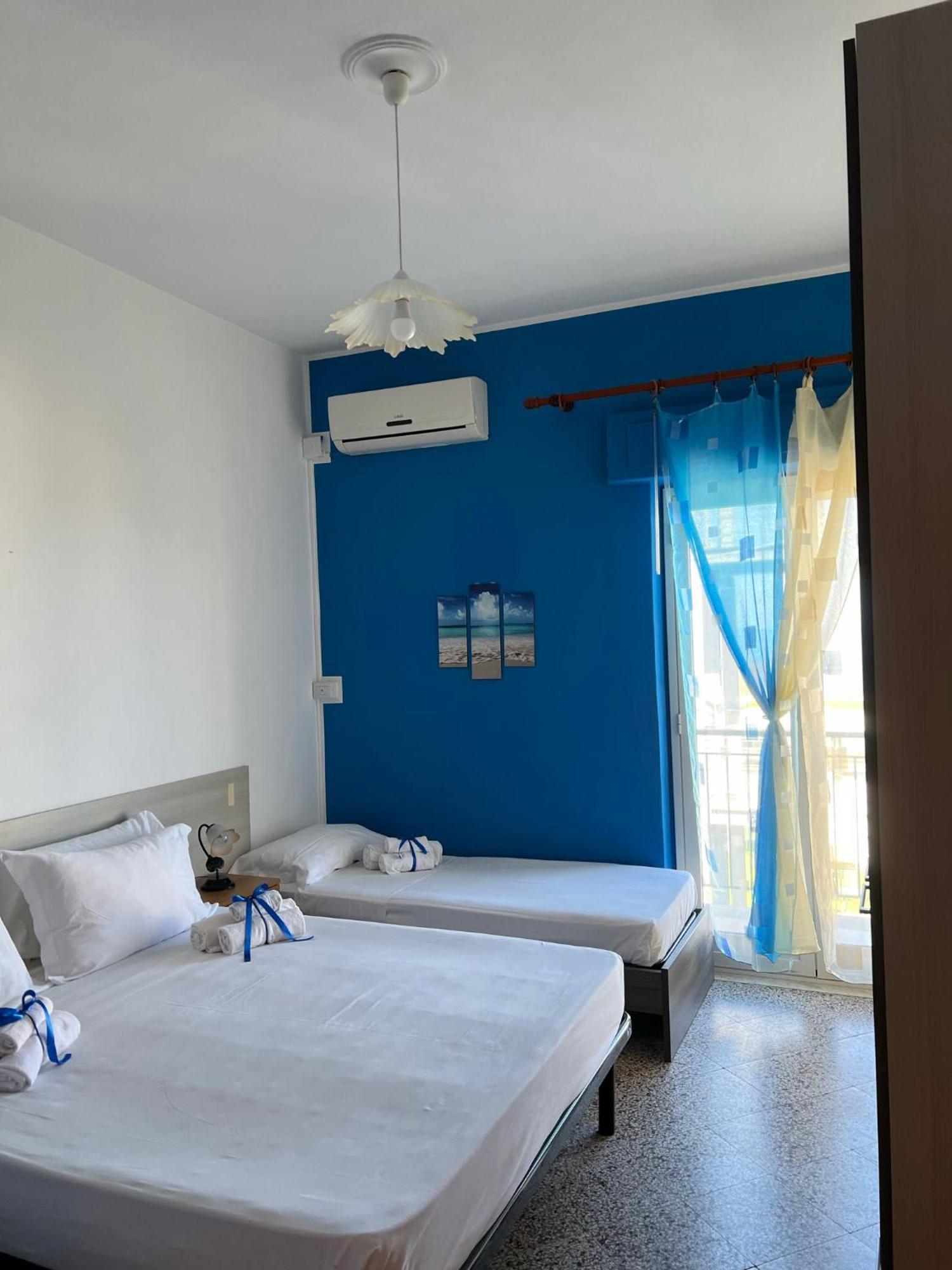 Casa Scirocco Apartment เชฟาลู ภายนอก รูปภาพ