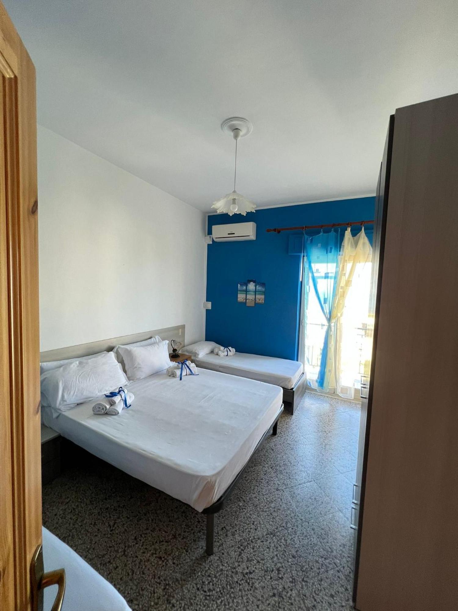 Casa Scirocco Apartment เชฟาลู ภายนอก รูปภาพ